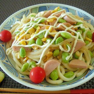 夏はこれ！枝豆とコーンのマヨネーズ焼きうどん♪